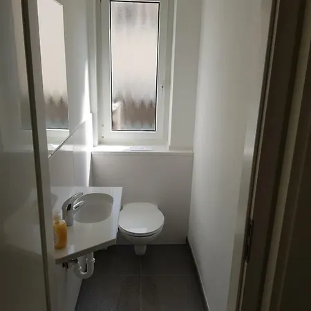 In Frankfurt - Osten Проживание в семье *